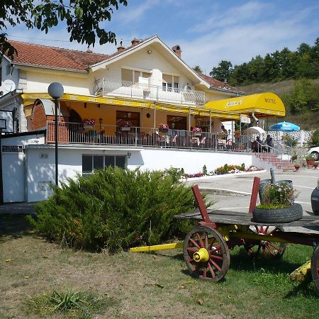 Motel Stara Vrba Kursumlija Exteriér fotografie